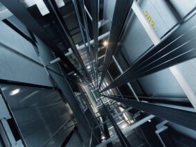 Mantenimiento de elevadores.